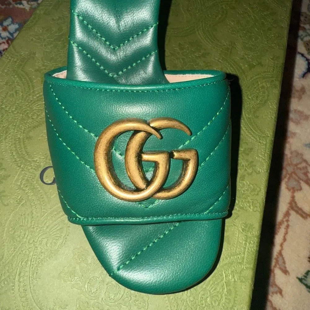 Brand new with box Gucci Double G leather sandals  gold hardware size 5